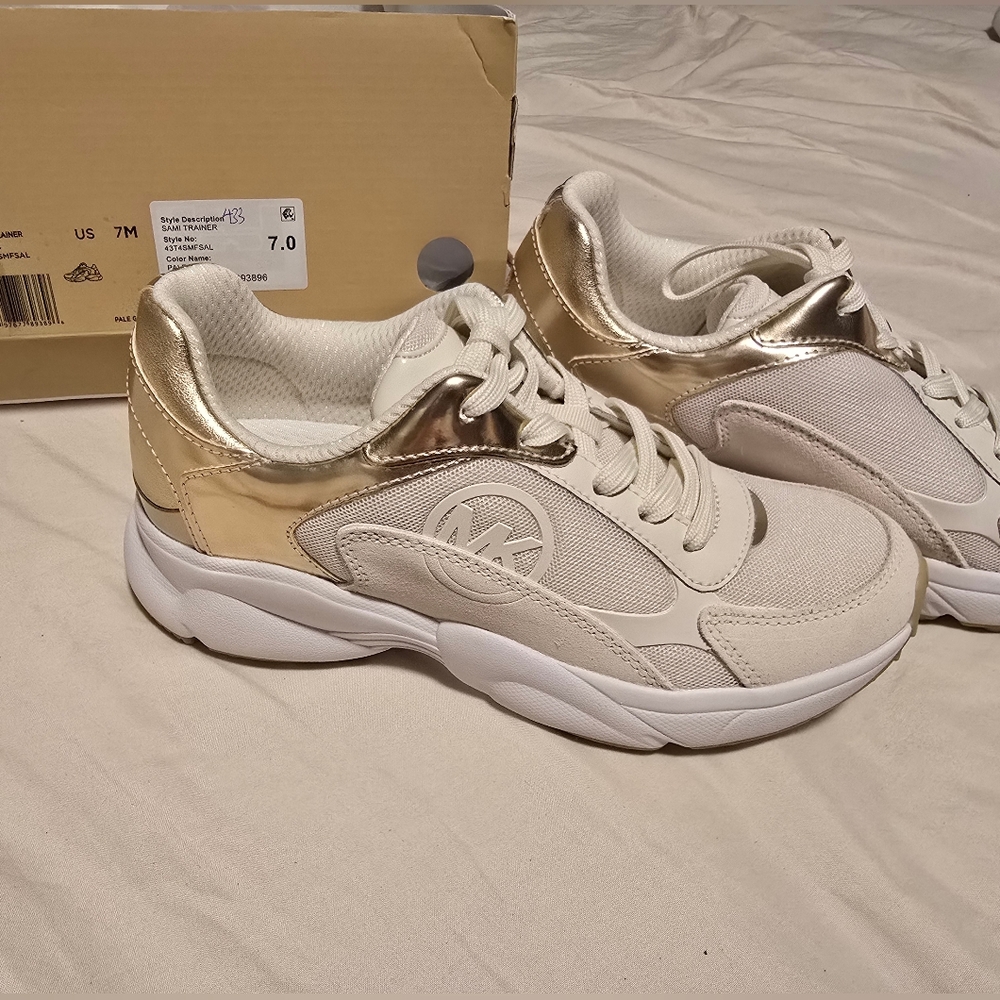 Michael Kors Cream and Gold Suede Trainer - Size 7